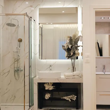 D9 Center Of Glyfada Apartment