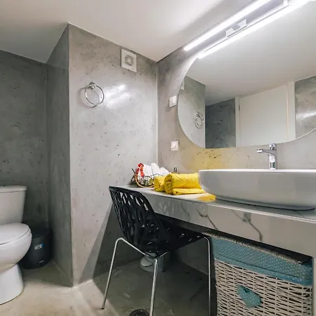 D9 Center Of Glyfada * Athens